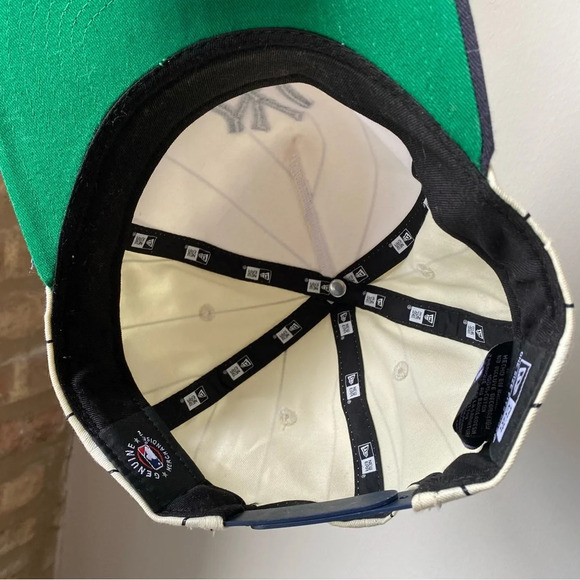New Era Navy and Cream Pinstripe Cap - Picture 4 of 12